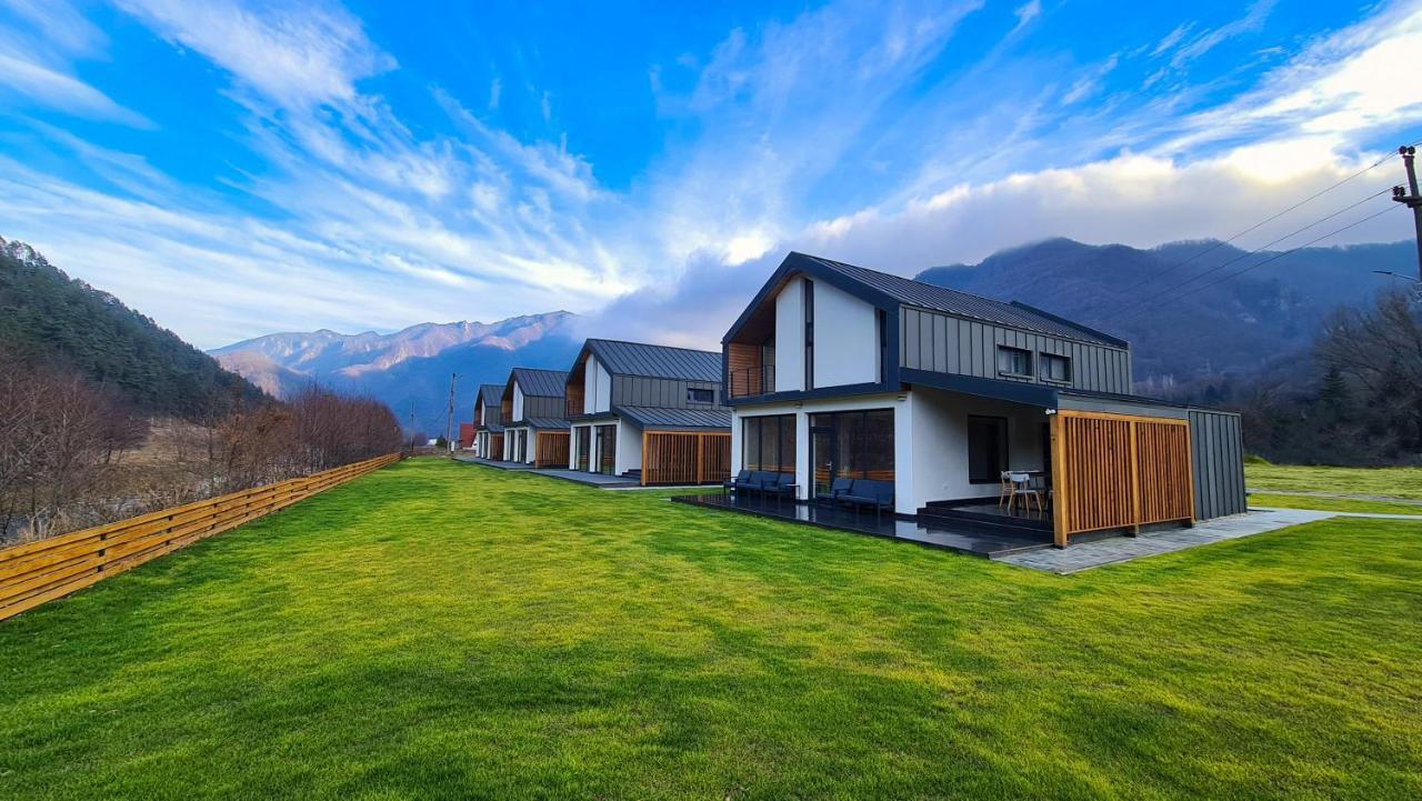 Complex Lunlo Village Brezoi Kültér fotó