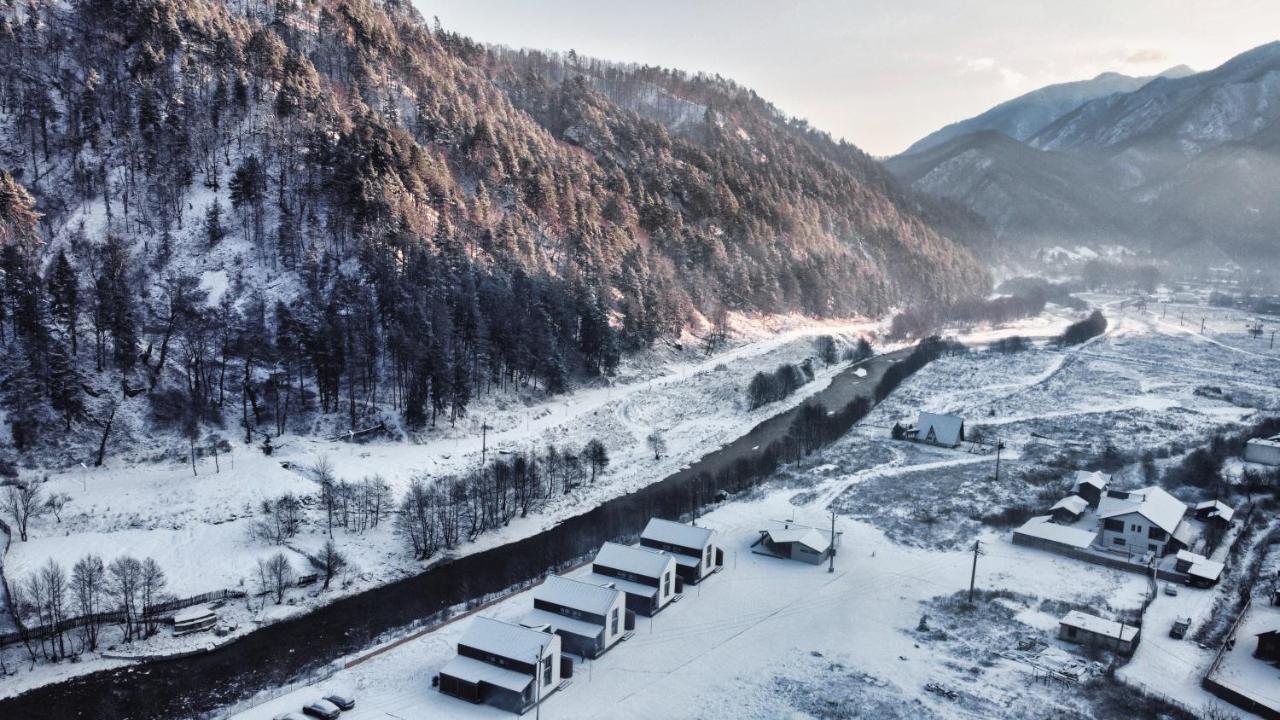 Complex Lunlo Village Brezoi Kültér fotó